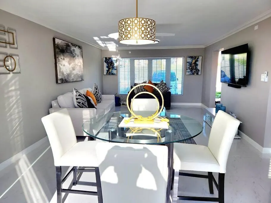 Dom wakacyjny Modern Luxury 2-Bedroom 2.5-Bathroom Townhouse Negril Jamajka