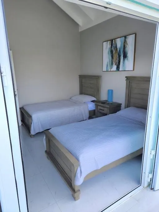 Dom wakacyjny Modern Luxury 2-Bedroom 2.5-Bathroom Townhouse Negril