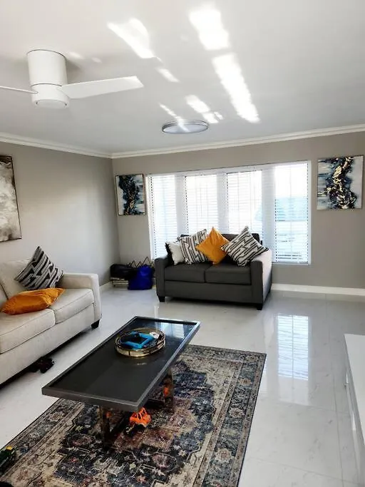 Dom wakacyjny Modern Luxury 2-Bedroom 2.5-Bathroom Townhouse Negril