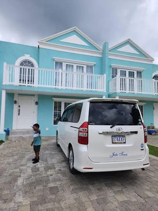Modern Luxury 2-Bedroom 2.5-Bathroom Townhouse Negril 0*,