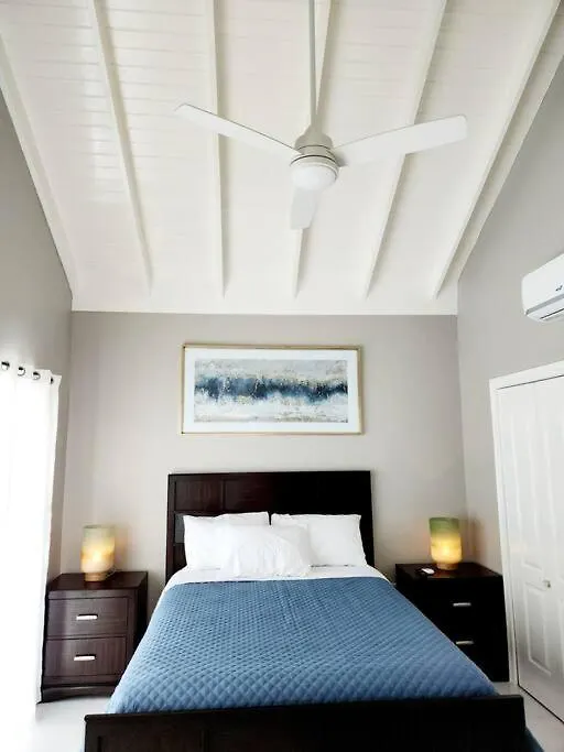 Modern Luxury 2-Bedroom 2.5-Bathroom Townhouse Negril Holiday home